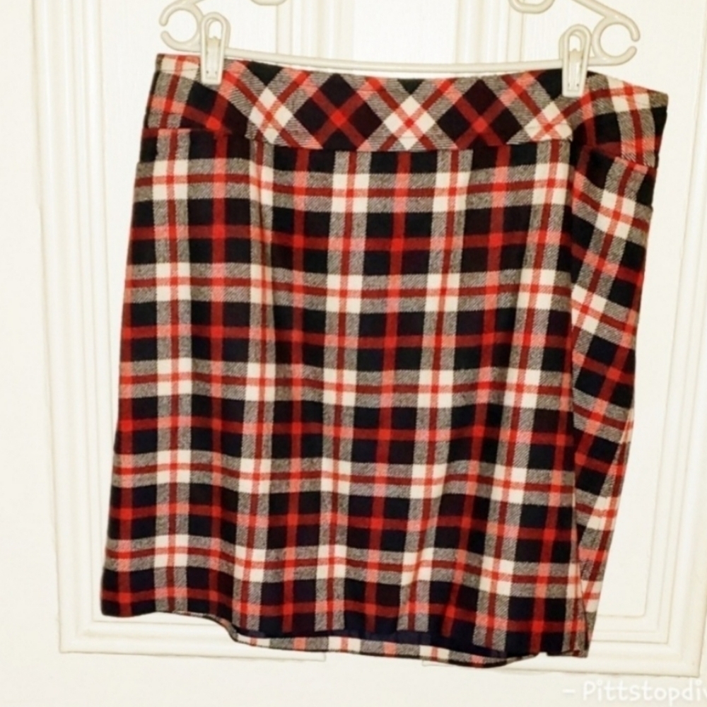*Talbots Women Petite Plaid Wool Skirt